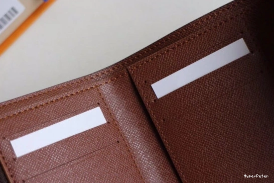 VICTORINE VUITTON LOUIS WALLET 0718